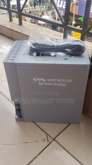 Vestwoods 2009Wh Portable Backup Generator 1000W Output