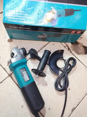 Makita 840W 4-inch Angle Grinder