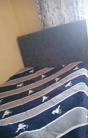 Kitanda cha Chesterfield Futi 5 kwa 6