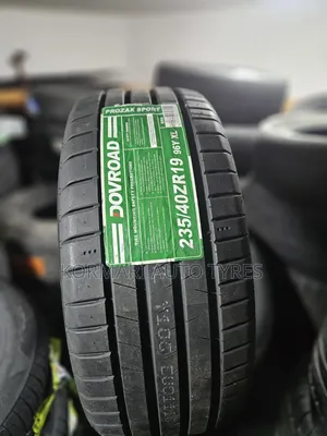 Dovroad 235/40R19 Tyre