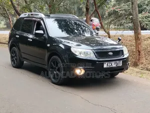 Subaru Forester 2010 Nyeusi