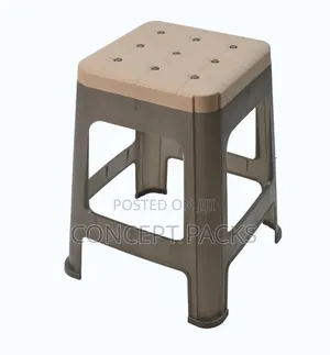 Kiti Kidogo cha Plastiki chenye Vifungo
