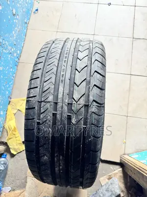 245/45R17 Mirage Tire