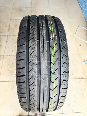 Mirage 225/45R17 Tyre