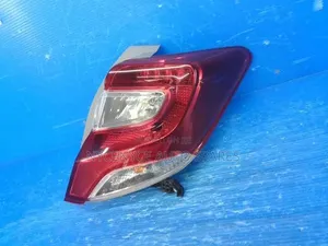 Toyota Vitz Jewela Tail Light