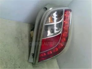 Taa ya Nyuma ya Daihatsu Mira