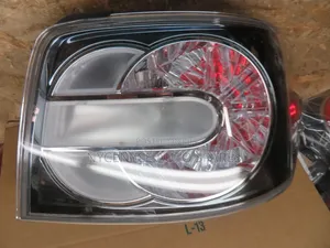 Mazda CX-7 Tail Light (Used)