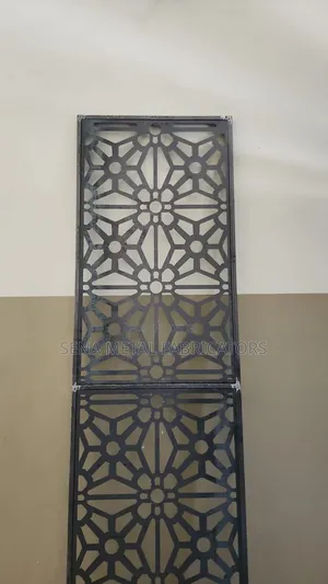 Paneli za CNC za Ngazi Zenye Ubora
