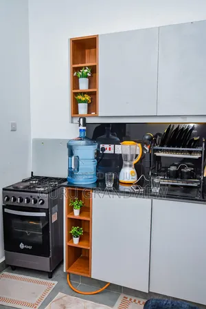 Kiambu Road Airbnb Chumba 1 Karibu na UN, Village Market, Two Rivers
