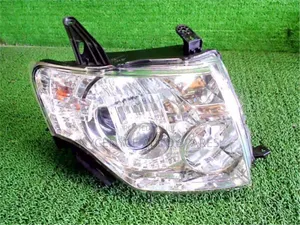 Kikoi cha Xenon cha Mitsubishi Pajero C93 (Kimetumika)