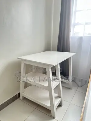 Meza Nyeupe ya Kusomea yenye Umbo la Mstatili