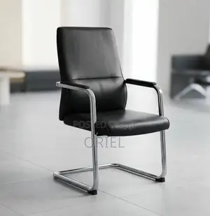 Office Chair: Reception/Waiting Leather Chair