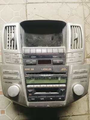 Kicheza Sauti cha Lexus RX 300