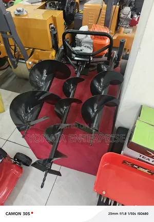 Mashine ya Earth Auger 4-Stroke na Blades 4