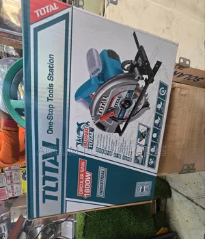 Total Circular Saw 1600W