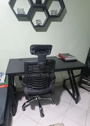 Boss Office Products Home Office Desk