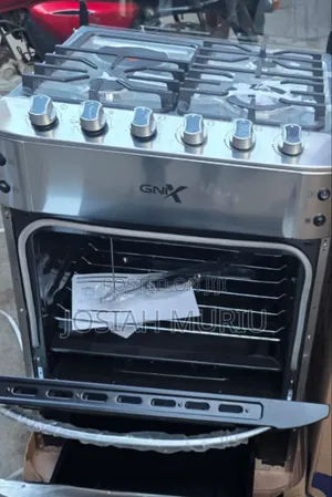 Jiko la Gnix 60x60 Gesi 3 + Umeme 1 lenye Sehemu ya Kuweka Chakula Moto