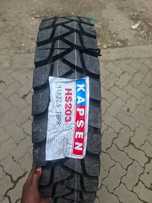 Kapsen 11R22.5 Tyre