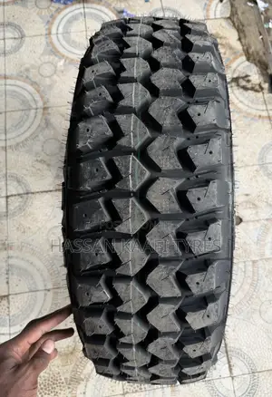 Tairi ya Kapsen 215/75R15 M/T