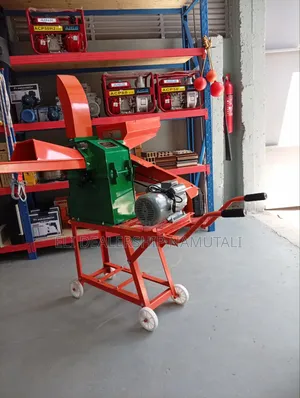Heavy Duty Animal Feed Chopper - McLaren UK 7.5HP