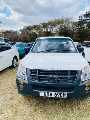 Isuzu D-MAX 2012 Nyeupe