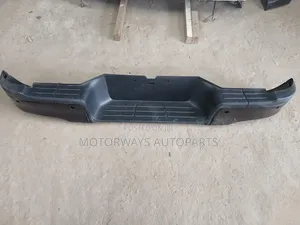 Bumper ya Nyuma ya Toyota Hilux/Vigo/Max yenye Bawaba