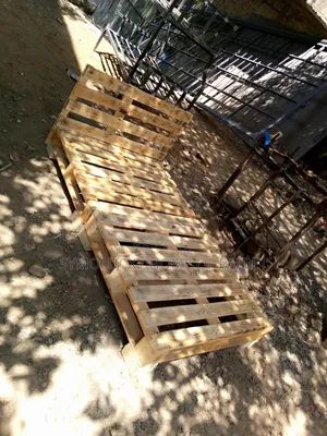 Kitanda cha Pallet cha Comrades 4x6