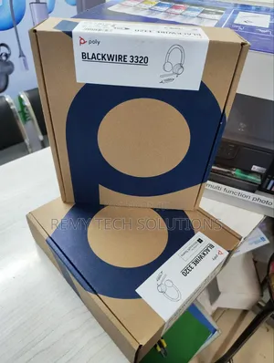 Poly Blackwire 3320 USB-C/USB-A Headphones zenye Maikrofoni ya Kuzuia Kelele