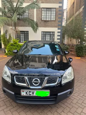 Nissan Dualis 2013 Nyeusi