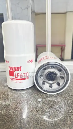 Fleetguard LF670 Lube Filter