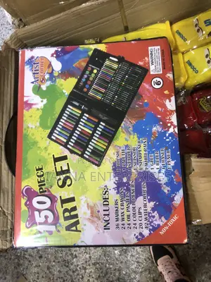 150 Pieces Art Set - Brand New