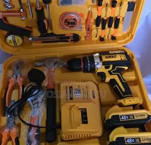 DeWalt 48V Professional Drill yenye Metal Chuck