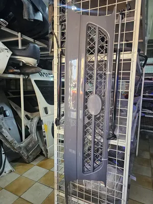 Grill ya Toyota Shark Model ya Zamani
