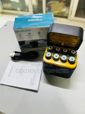 8 Slot AA Rechargeable Battery Charger