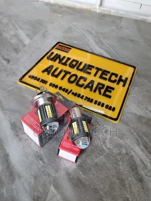 Universal Motorcycle H4 Headlight Bulb