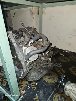 Gearbox ya Toyota Noah na Voxy 3ZR