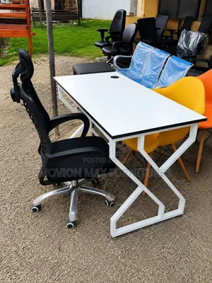 Innovative White Metallic Frame Office Table