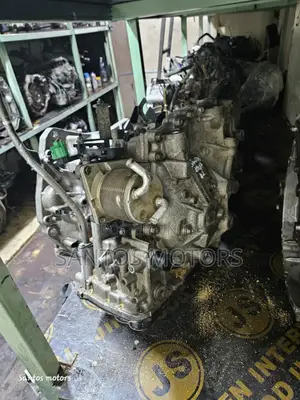 Gearbox ya Nissan X-Trail/Bluebird MR20 (4x4)