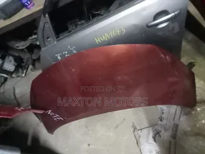 Boneti ya Nissan Note E12