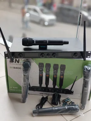 BNK BK8400 UHF Wireless Microphone System (4 Mics)