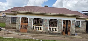 Bungalow ya Vyumba 4 Kimumu Inauzwa