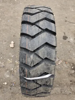 825-15 BKT Tires