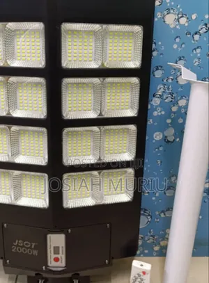 2000W Solar Streetlight with Pole