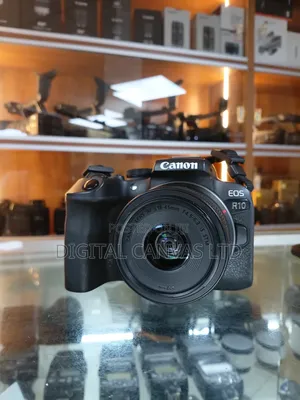 Canon EOS R10 with 18-45mm Lens