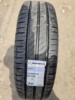Tairi za Michelin 195/80 R15