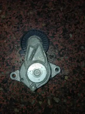Tensioner ya Injini ya 1NR