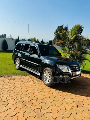 Mitsubishi Shogun 2015 Rangi Kijivu