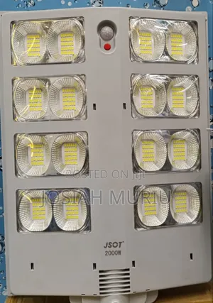 Taa ya Barabarani ya Sola ya 2000W Rangi ya Kijivu na Nguzo