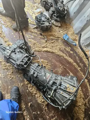Toyota HiAce 7L 4x4 Gearbox
