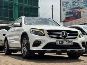 Mercedes-Benz GLC250 Sport Utility 4-Door